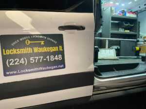 Locksmith Waukegan 01 300x225