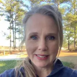 Profile photo of Holly DuBois